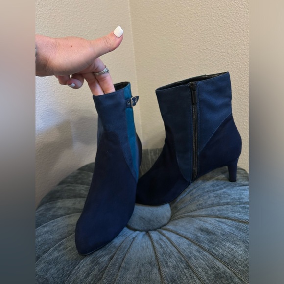 Nanette suede Short heels pointy toe booties - Picture 4 of 6